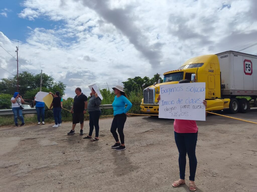 Sin luz y sin clases: estudiantes exigen volver a las aulas.